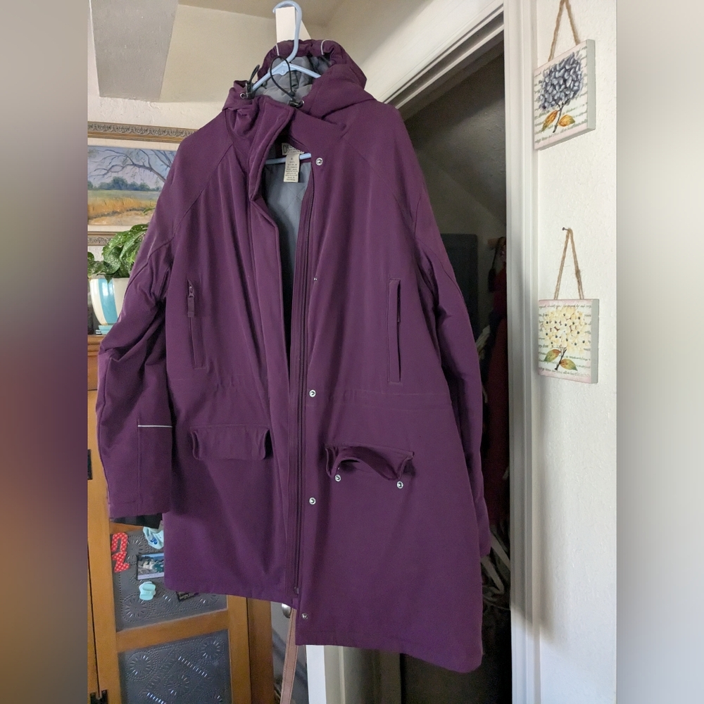 Women's Plum Hooded Coat/Jacket